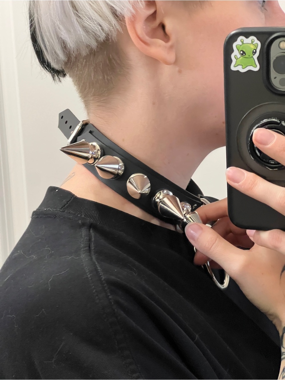 Ultra spiked collar - Picture 2 of 5